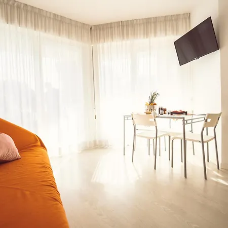 Aurea Frontemare Nel Centro Di Appartement Lignano Sabbiadoro